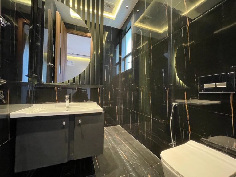 WhatsApp Image 2025-10-15 at 14.24