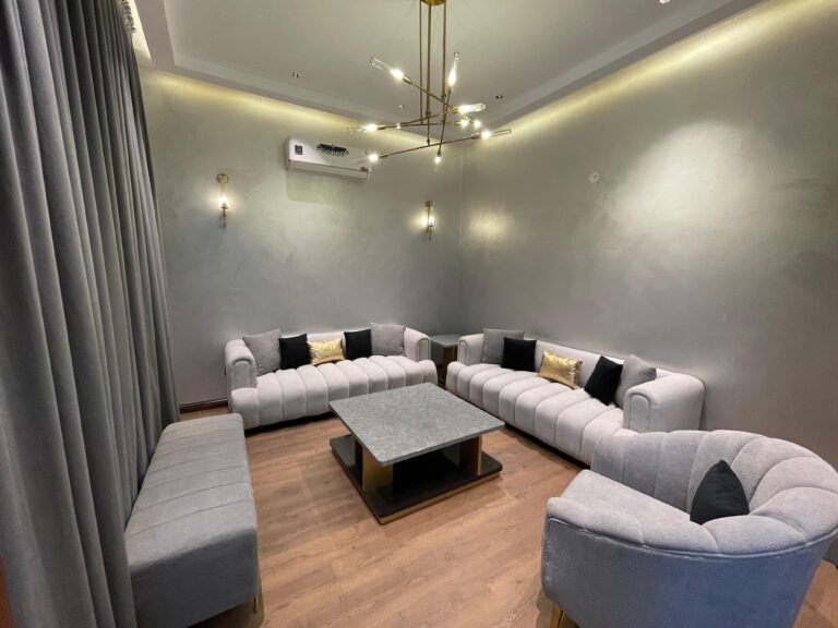 WhatsApp Image 2025-10-15 at 14.24